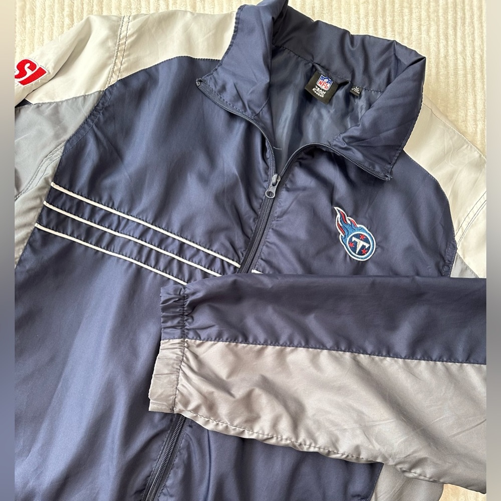 NFL Tennessee Titans Full Zip Windbreaker/Jacket Size Large - Picture 1 of 12